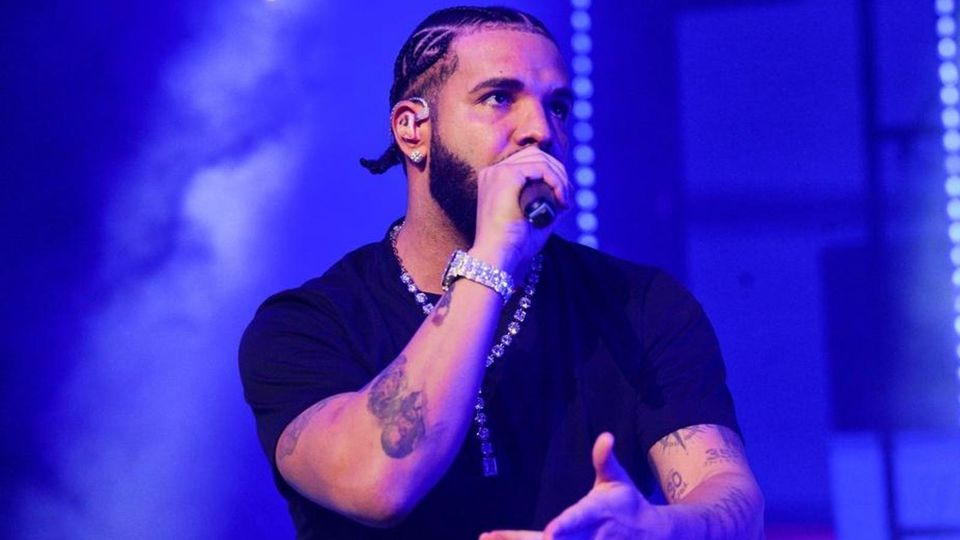 Drake sues Universal Music for defamation over Kendrick Lamar's diss track-thumbnail