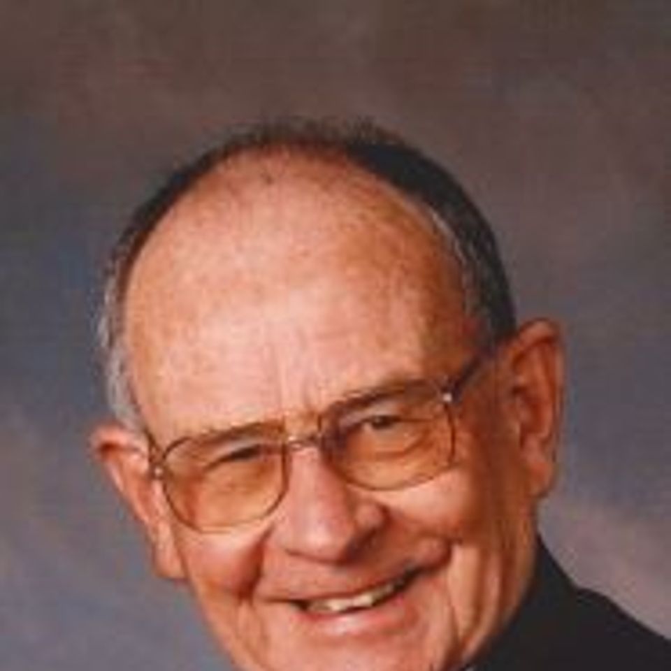 Veterinarian and community leader Dr. Byford E. Wood passes away at 93-thumbnail