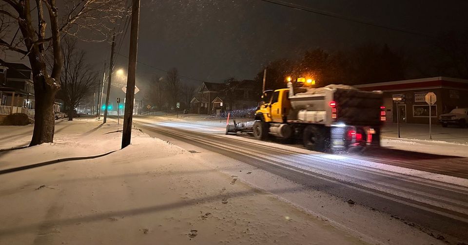 Winter storm brings snow, ice, and plunging temps to central US-thumbnail