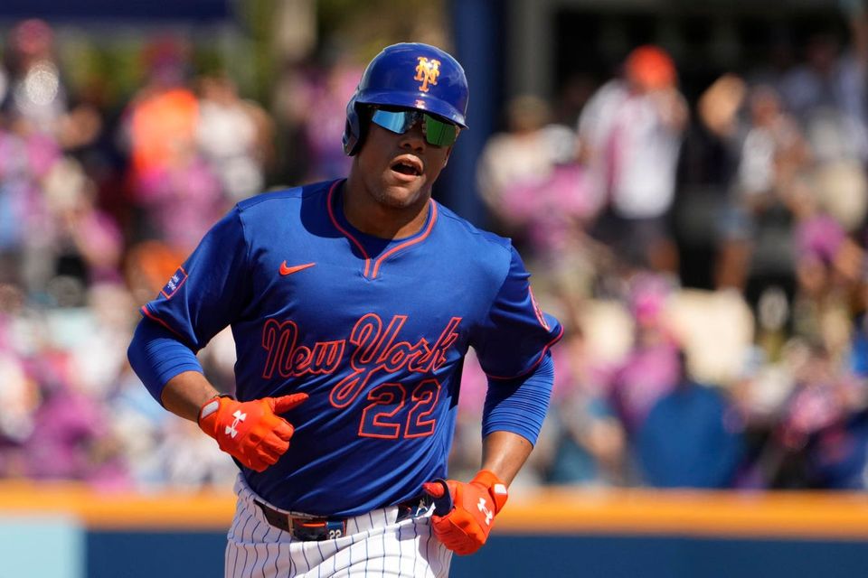 Juan Soto Hits Impressive Home Run in Mets Debut-thumbnail