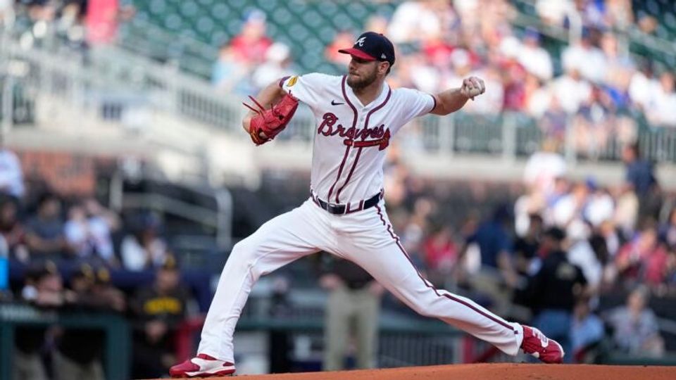 Chris Sale leads Braves to victory over Padres-thumbnail