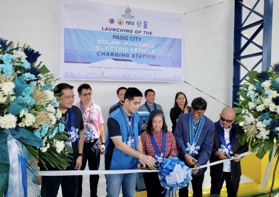 UNDP and DOTr launch solar-powered EV charging station in Pasig-thumbnail