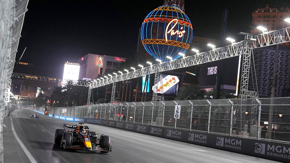 Max Verstappen wins 4th straight F1 world championship in Las Vegas Grand Prix-thumbnail