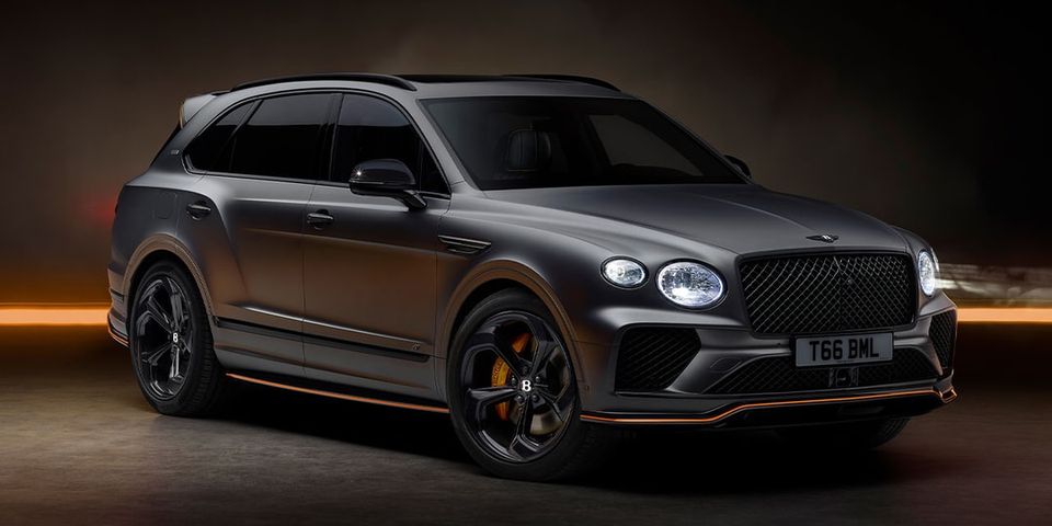 Bentley Bentayga S Black Edition with Black-Tinted Wings-thumbnail