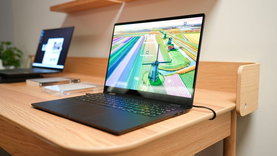 LG Gram Pro 16: The Lightest 16-inch Convertible Laptop-thumbnail