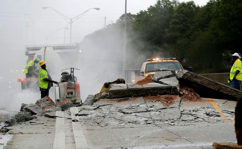 US infrastructure struggles in extreme heat-thumbnail