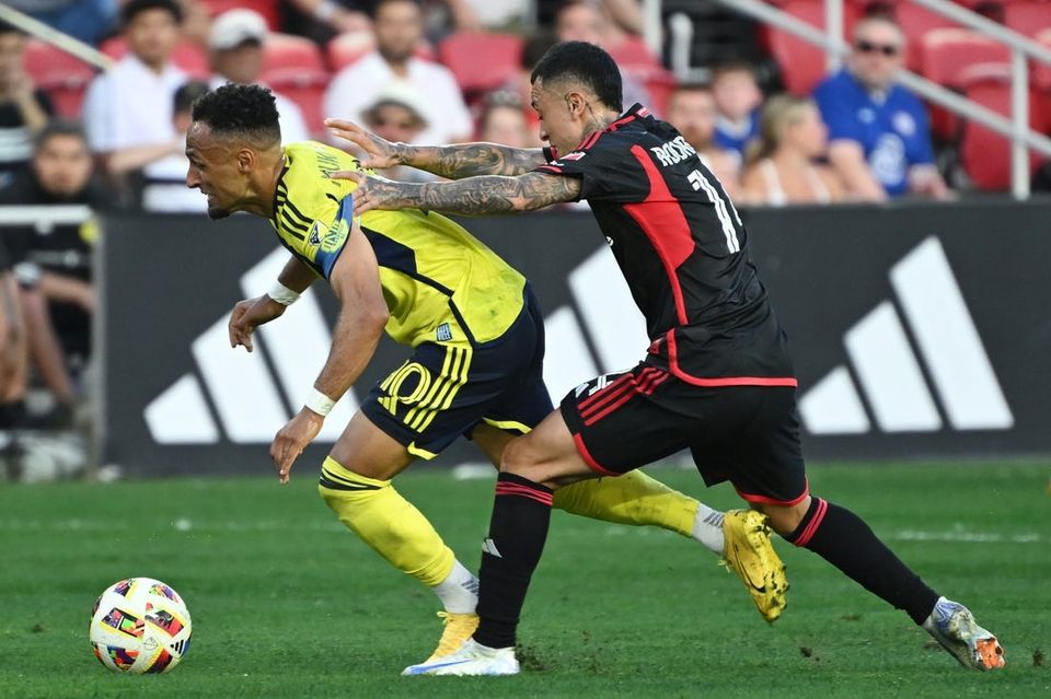 DC United beats Nashville 2-1, snaps 11-game winless streak-thumbnail