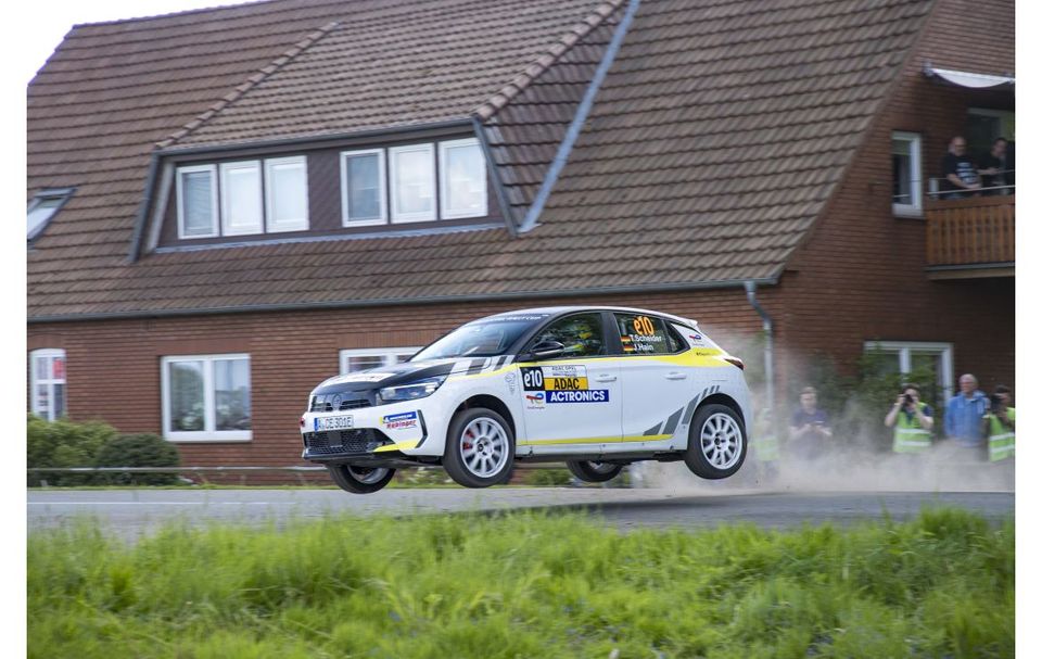 Christian Lemke wins season opener of ADAC Opel Electric Rally Cup-thumbnail