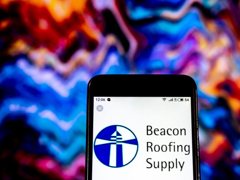 Beacon Roofing Supply Invests in Ecommerce Amid Net Income Drop-thumbnail