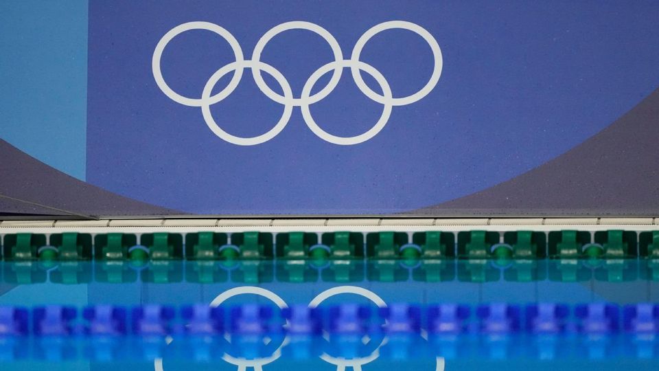 World Aquatics Executive Director Ordered to Testify in U.S. Criminal Investigation into Chinese Doping Tests-thumbnail