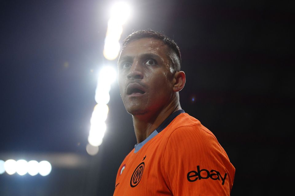 Real Betis Coach Pellegrini Hints at Interest in Inter Forward Alexis Sanchez-thumbnail