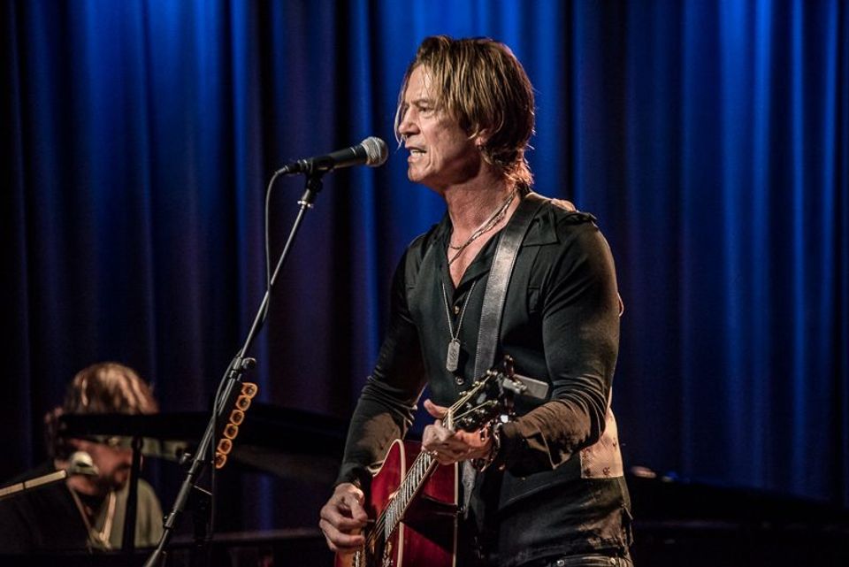 Duff McKagan to Release Live Album Featuring Mad Season Cover-thumbnail