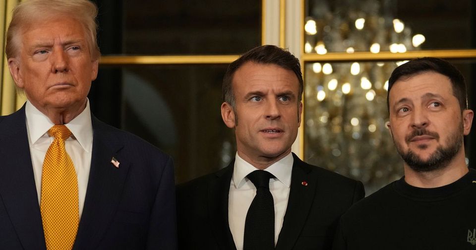 Trump meets with Macron and Zelenskyy in Paris-thumbnail