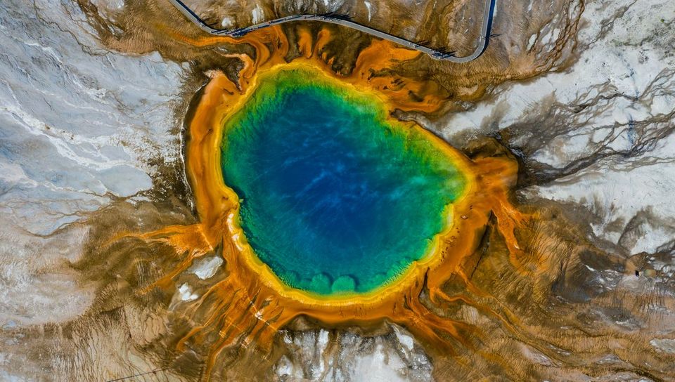 Yellowstone Supervolcano: Unpredictable but Not Overdue for Eruption-thumbnail