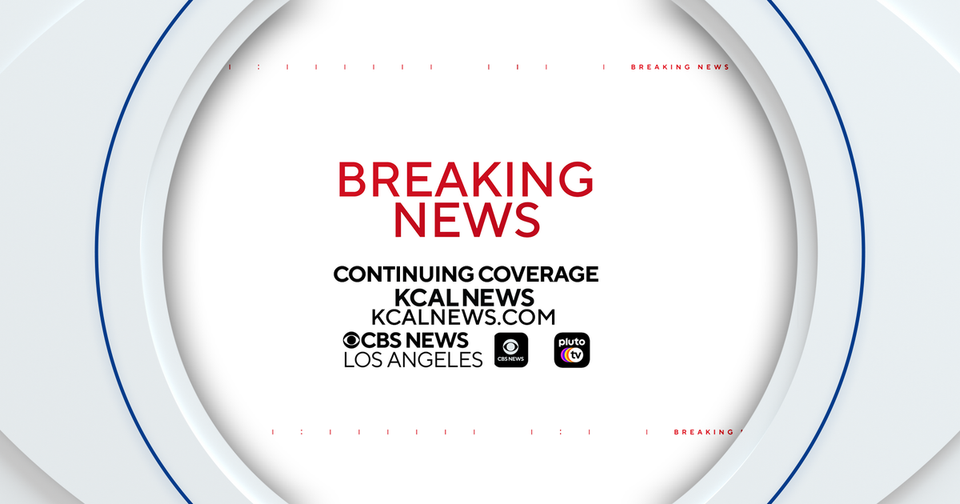 Small aircraft crashes in Simi Valley neighborhood-thumbnail