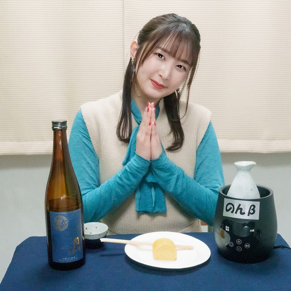 Voice actress introduces different types of Japanese sake on radio show-thumbnail