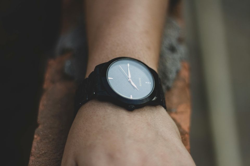 Get up to 73% off on men's watches from Fossil, French Connection, Titan and more on Myntra Right to Fashion Sale-thumbnail