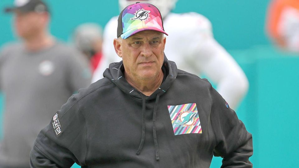 Miami Dolphins players happier under new defensive coordinator Anthony Weaver-thumbnail