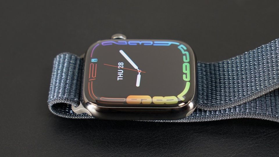 Apple Faces Lawsuit Over Alleged Misleading Carbon Neutral Claims for Apple Watch-thumbnail