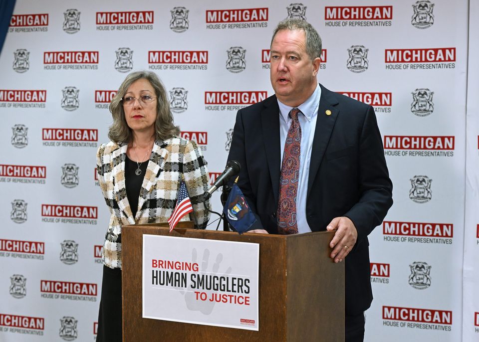 Michigan lawmakers propose criminalizing human smuggling-thumbnail