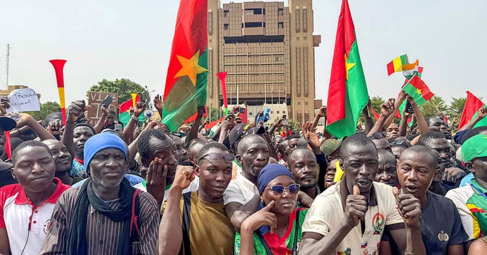 Ibrahim Traoré: Africa's Revolutionary Leader Making Waves-thumbnail