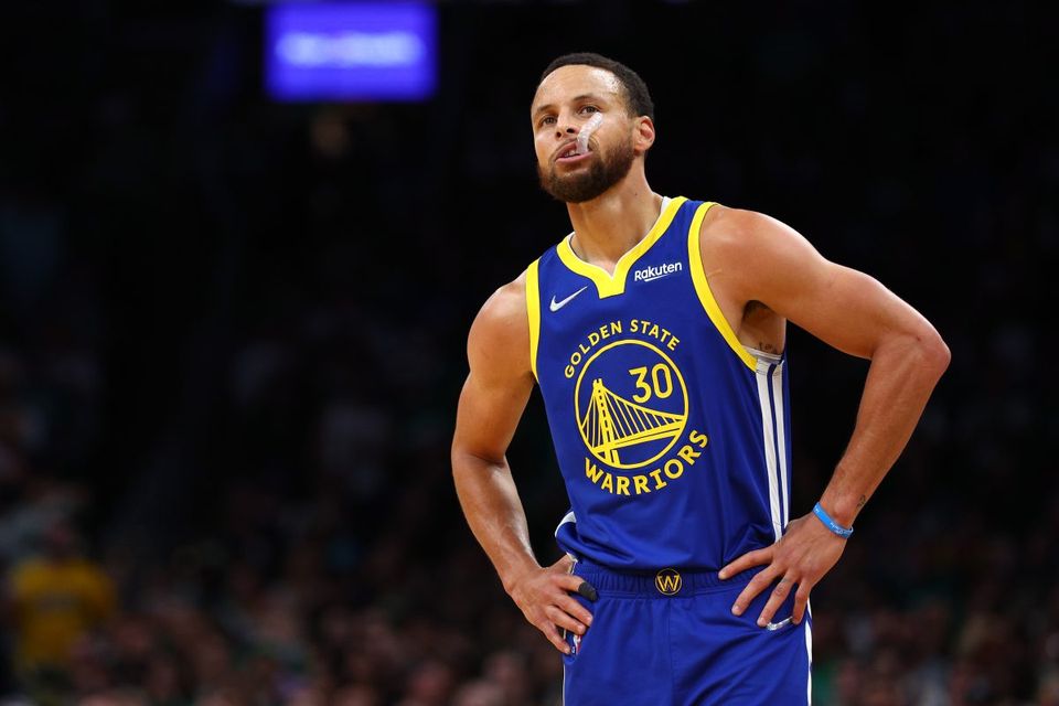 Warriors GM Confident Steph Curry Will Stay with the Team-thumbnail