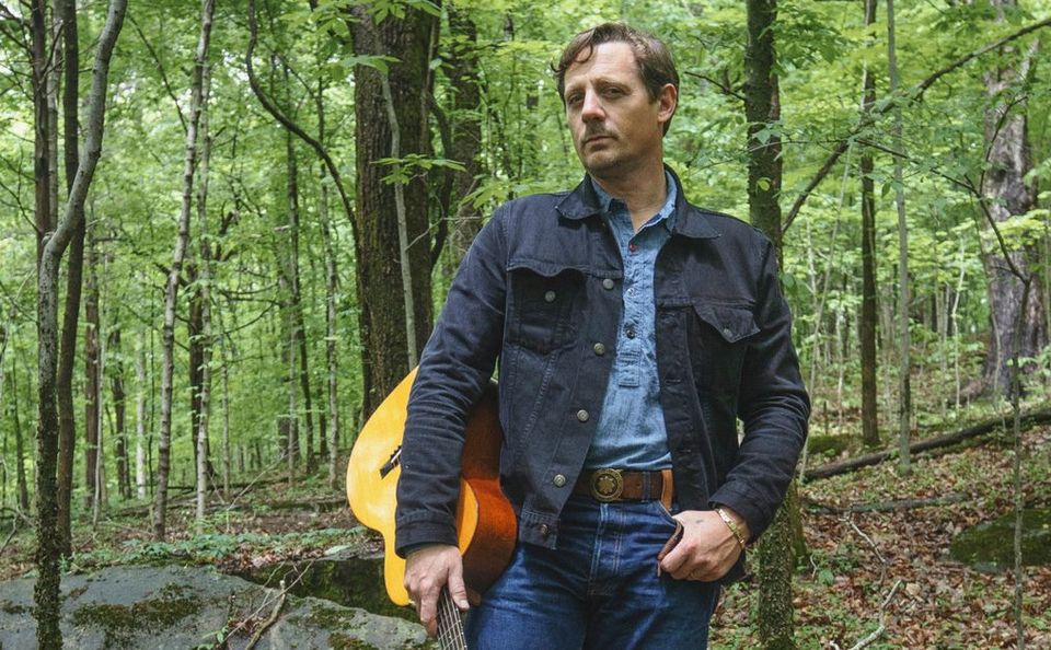 Sturgill Simpson's absence turns him into a megafest headliner-thumbnail