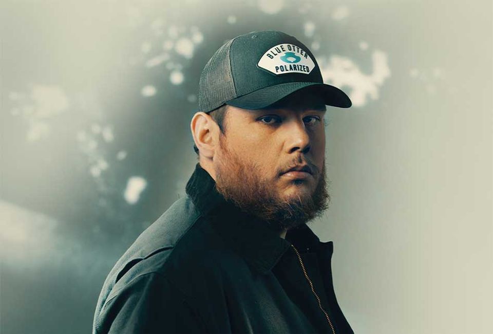 Luke Combs to Headline Country Thunder Music Festival in Florida-thumbnail